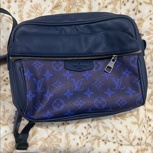 LV crossbody Bag